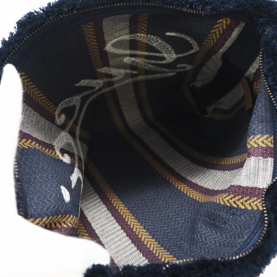 ★3日以内返品可★ GUCCI グッチ 822870 FAEF8 8798 エンブロイダリー キャンバス ラージ ポーチ マルチカラー クラッチバッグ 極美品 GUCCI（グッチ） ☆3日以内返品可☆ 822870 FAEF8 8798 エンブロイ