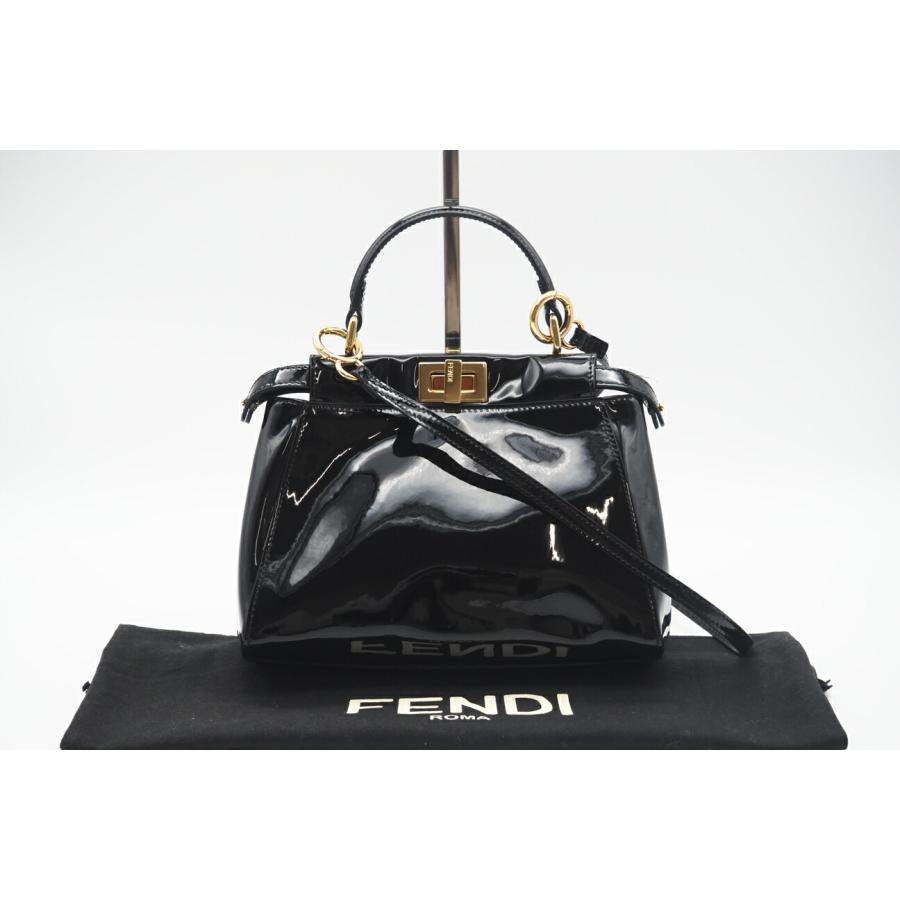 ☆安心の3大保証☆ ABランク ≪FENDI フェンディ/2WAYバッグ≫ 8BN244 ミニ ピーカブー アイコニック パテントレザー ブラック 送料無料 ☆安心の3大保証☆ ABランク ≪FENDI フェンディ/2WAYバッグ≫ 8BN244