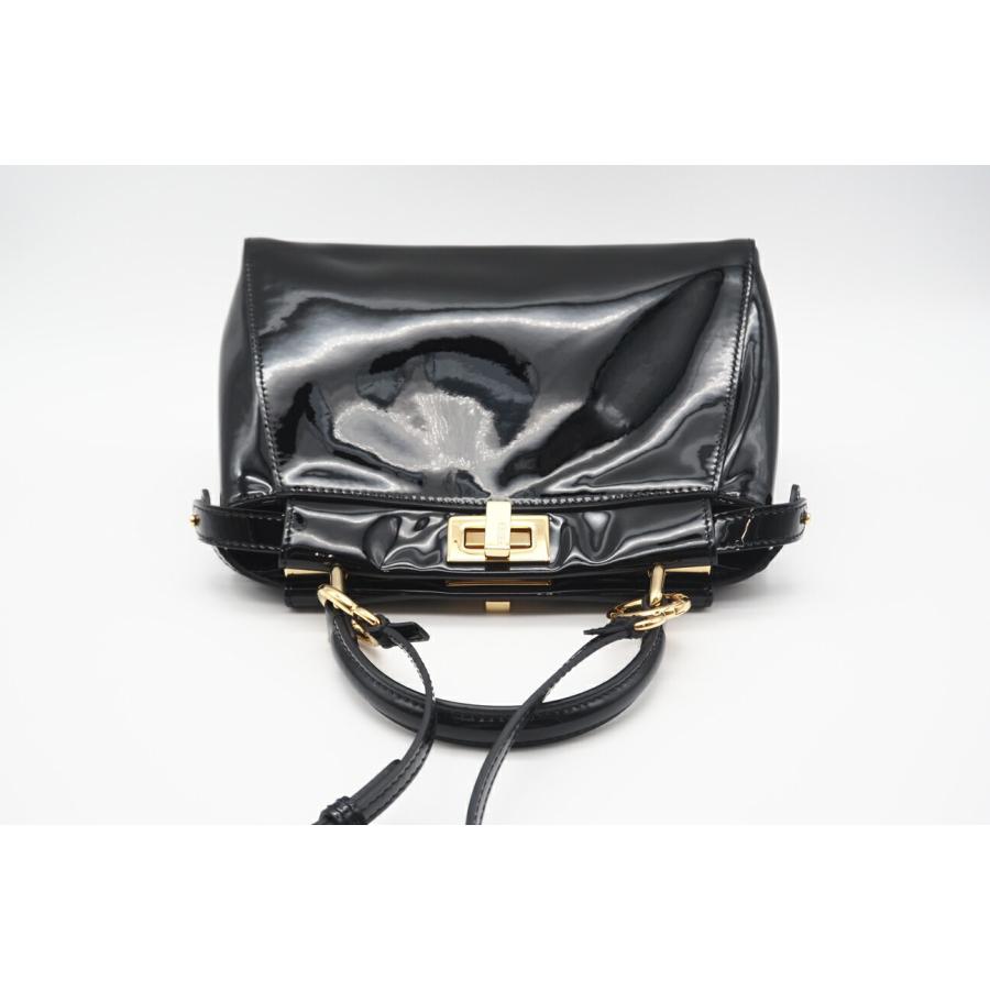 ☆安心の3大保証☆ ABランク ≪FENDI フェンディ/2WAYバッグ≫ 8BN244 ミニ ピーカブー アイコニック パテントレザー ブラック 送料無料 ☆安心の3大保証☆ ABランク ≪FENDI フェンディ/2WAYバッグ≫ 8BN244