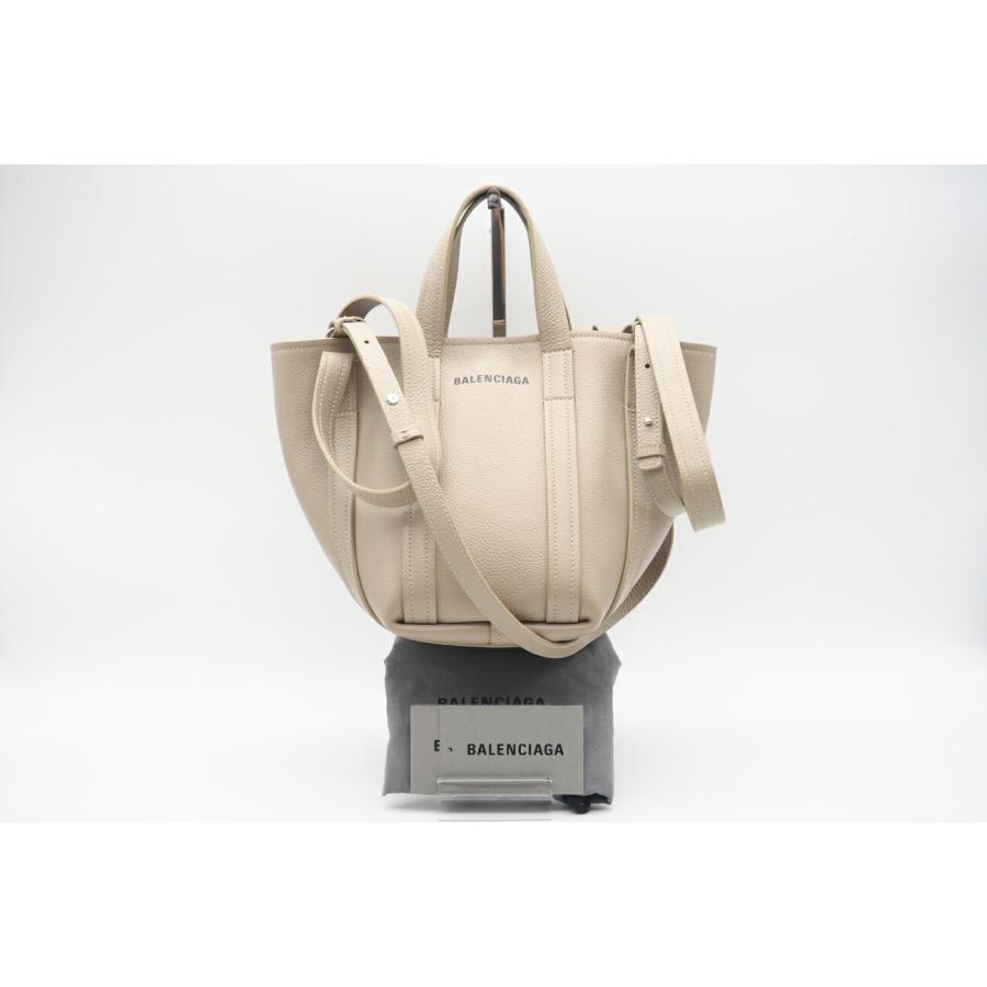☆安心の3大保証☆ ABランク ≪BALENCIAGA バレンシアガ/2WAYバッグ≫ 672793 エブリデイ XS ノースサウス レザー ベージュ 美品 送料無料 BALENCIAGA（バレンシアガ） ☆安心の3大保証☆ ABランク ≪BALENCIAGA