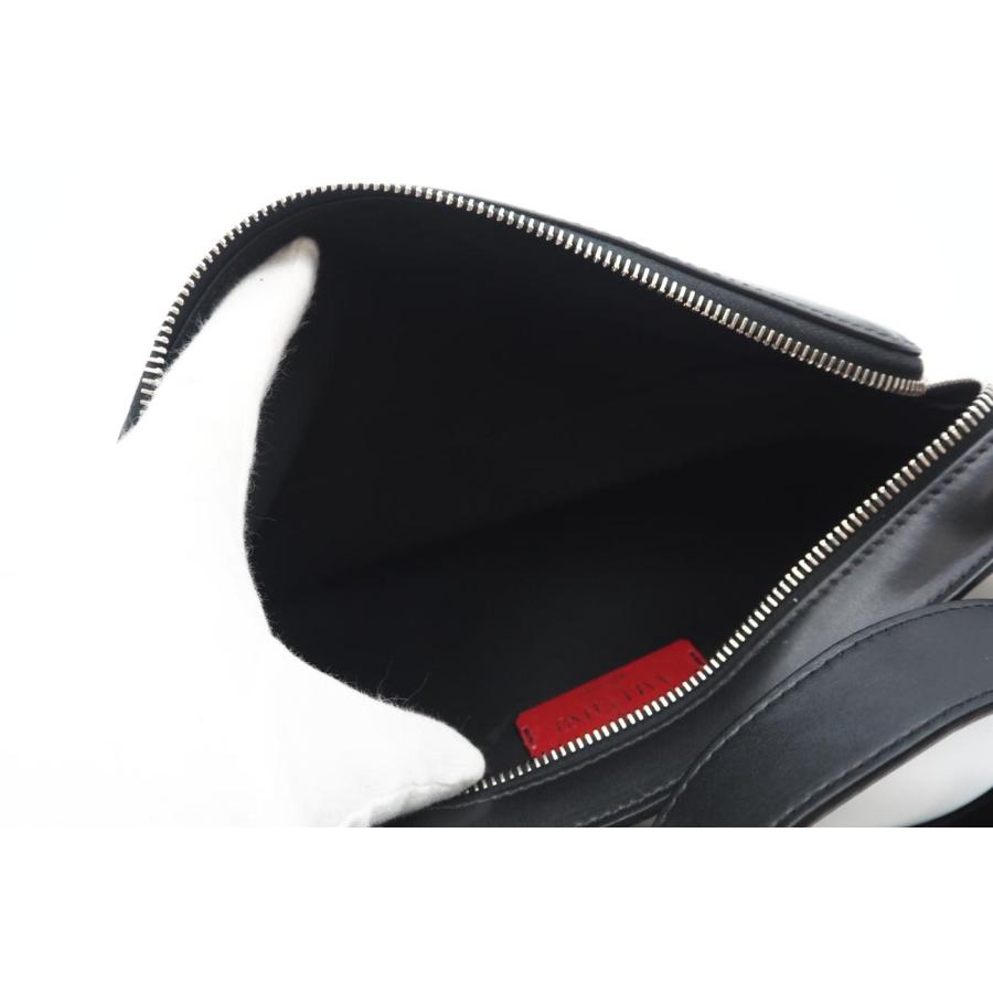 VALENTINO（ヴァレンティノ） ☆3日以内返品可☆ VY2B0A10WJW VLTNロゴ