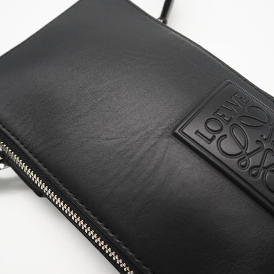 LOEWE（ロエベ） ☆3日以内返品可☆ C565S59X01 サテンカーフ