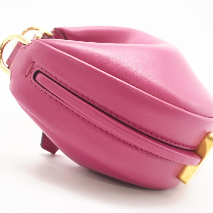 FENDI（フェンディ） ☆3日以内返品可☆ 7AS089 ナノ フェンディ