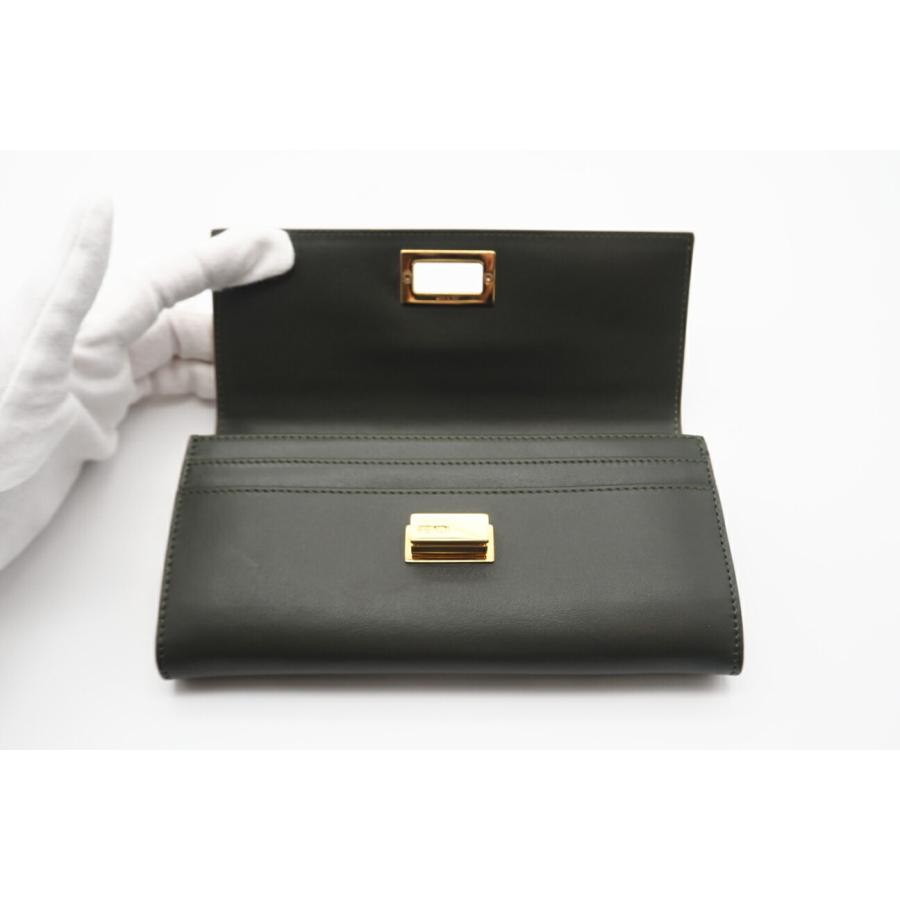 ☆安心の3大保証☆ ABランク ≪FENDI フェンディ/二つ折り長財布