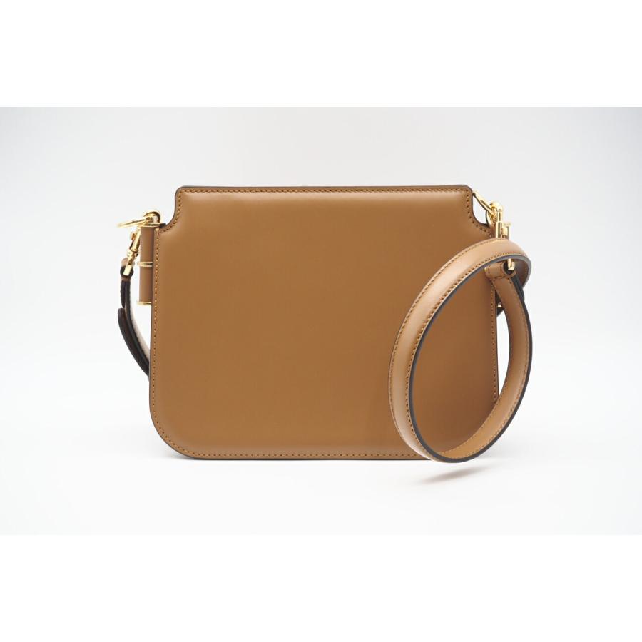 ☆安心の3大保証☆ ABランク ≪FENDI フェンディ/ショルダーバッグ