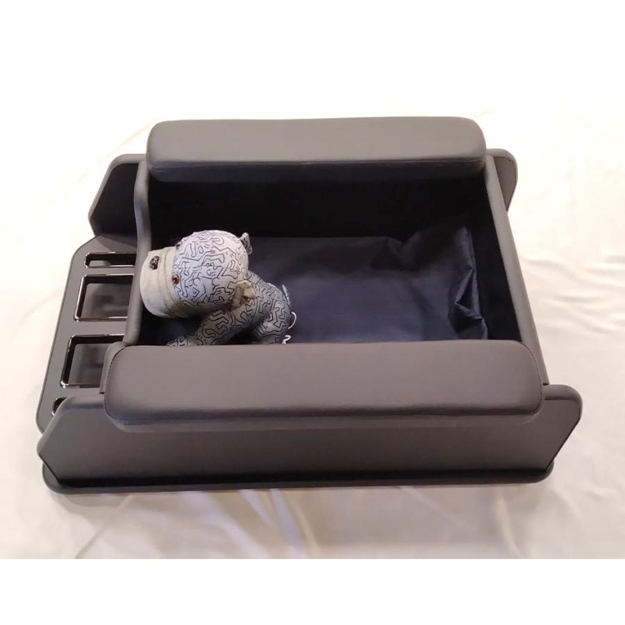 ハイエース ☆ 【ワイド・ブラック】 日本製 センターコンソール