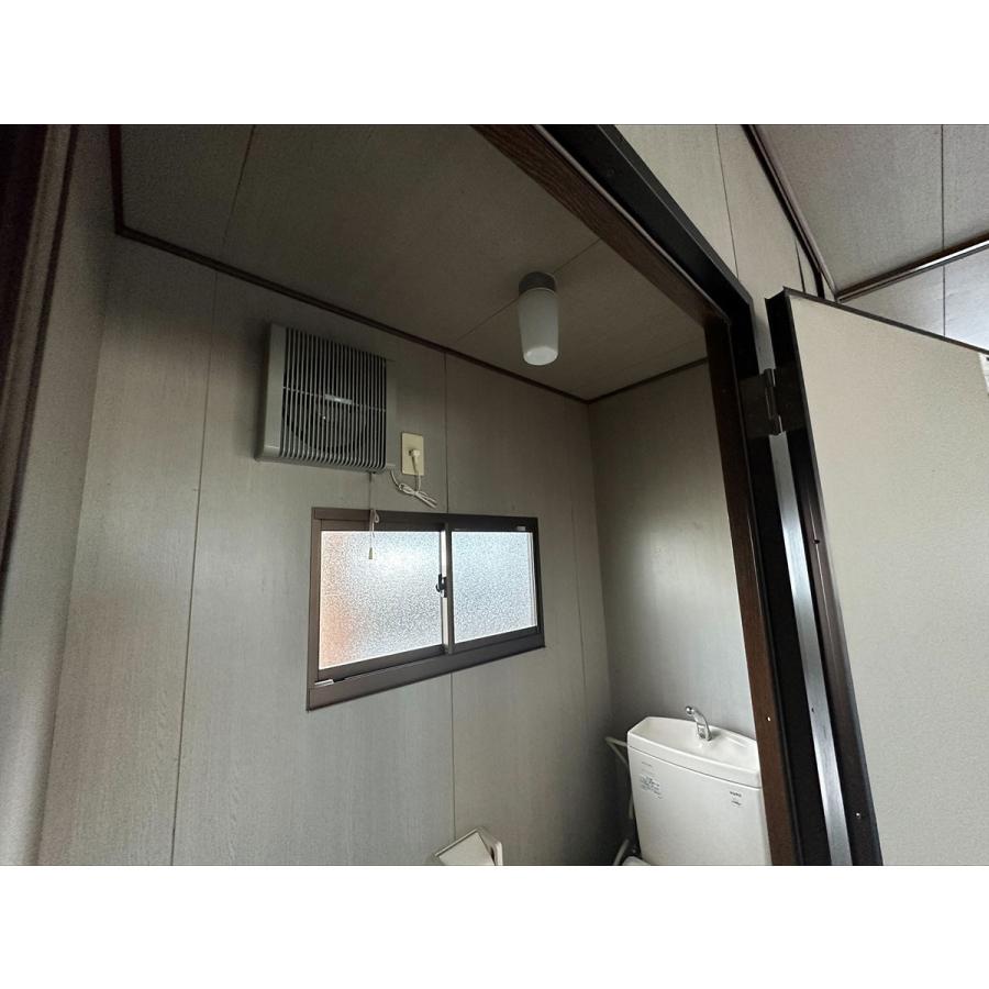 中古ユニットハウス 中古プレハブ 5.6m 2連棟 トイレ付 7.9坪 15.9帖 