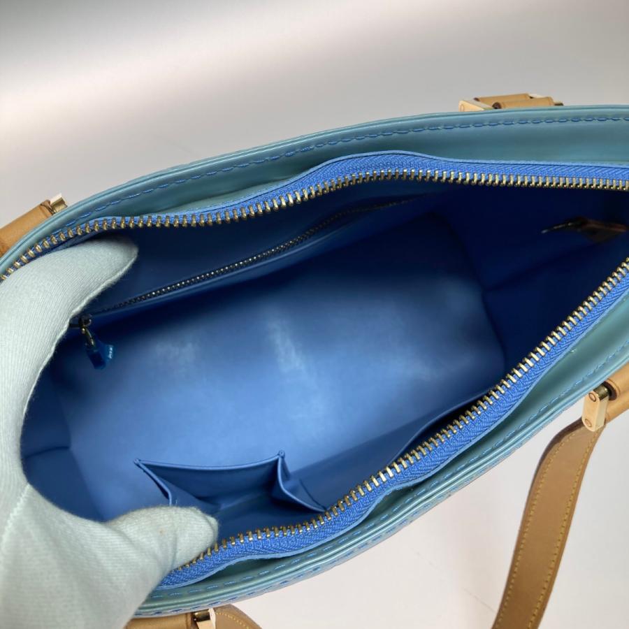 LOUIS VUITTON（ルイ・ヴィトン） ◎◎ モノグラム ヴェルニ