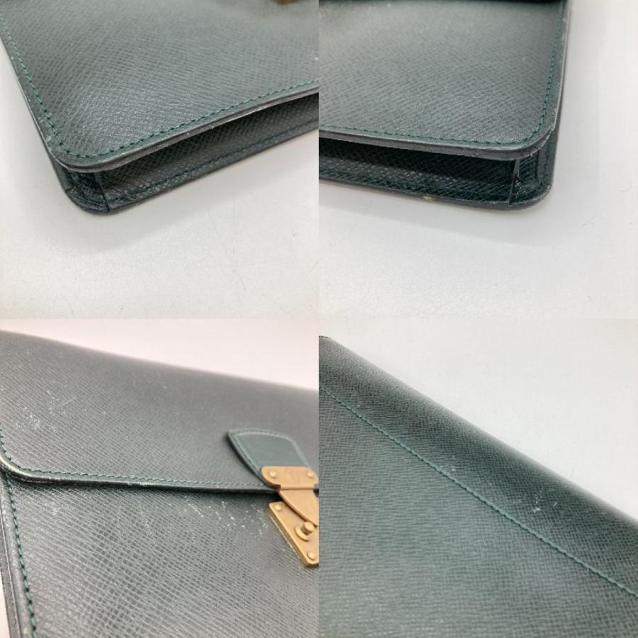 LOUIS VUITTON（ルイ・ヴィトン） タイガ ポシェット・クラド セカンド