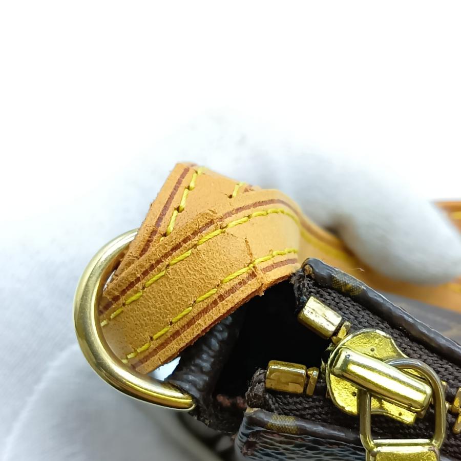 LOUIS VUITTON（ルイ・ヴィトン） モノグラム ポシェット・アクセ