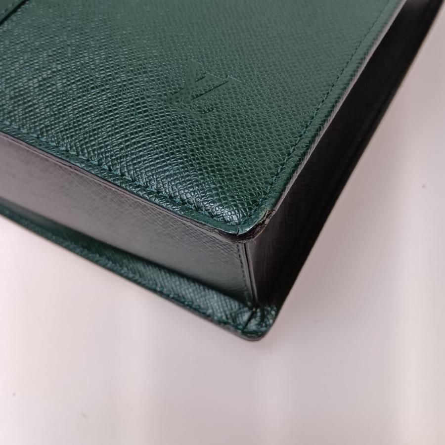 LOUIS VUITTON（ルイ・ヴィトン） ◎◎ タイガ ポルトドキュマン