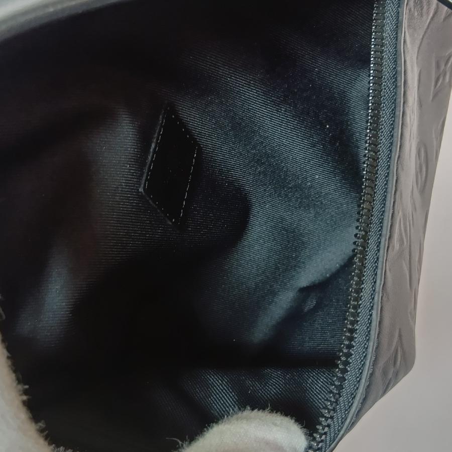 LOUIS VUITTON（ルイ・ヴィトン） モノグラム シャドウ ディスカバリー