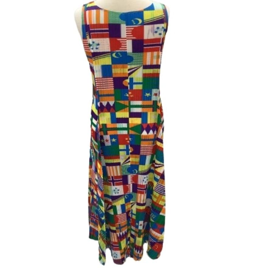 ISSEY MIYAKE（イッセイミヤケ） PLEATS PLEASE ノースリーブ 