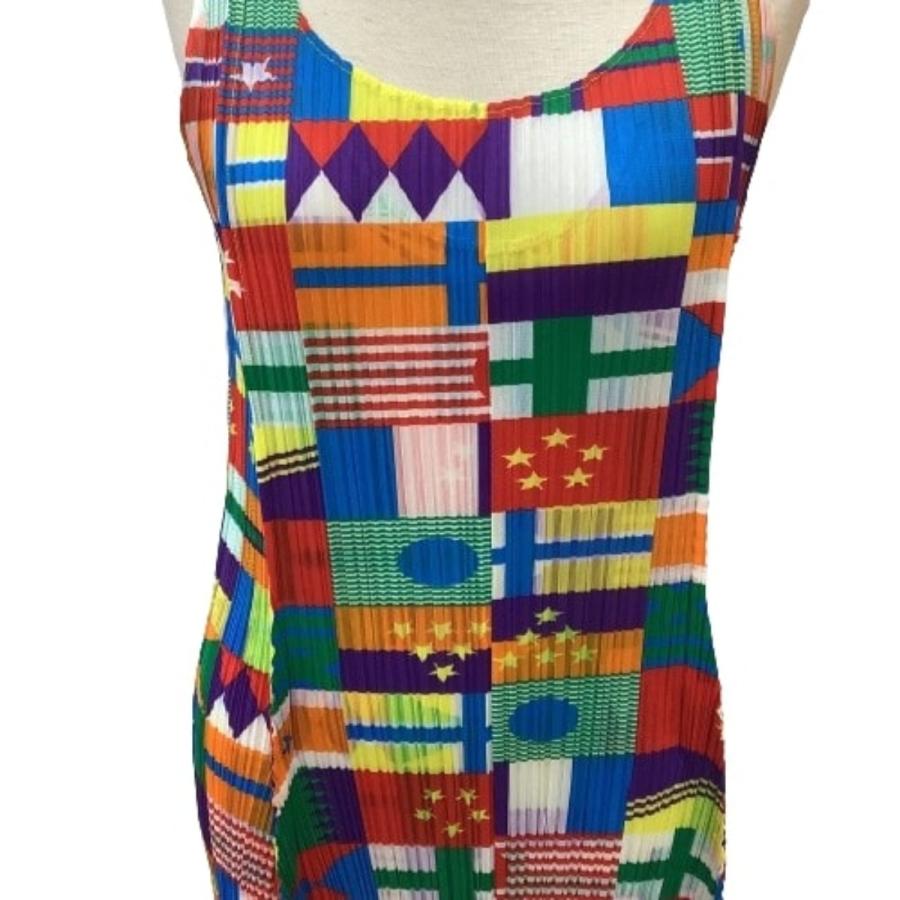 ISSEY MIYAKE（イッセイミヤケ） PLEATS PLEASE ノースリーブ 