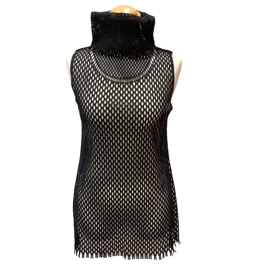 ISSEY MIYAKE me ブラックタートルネック