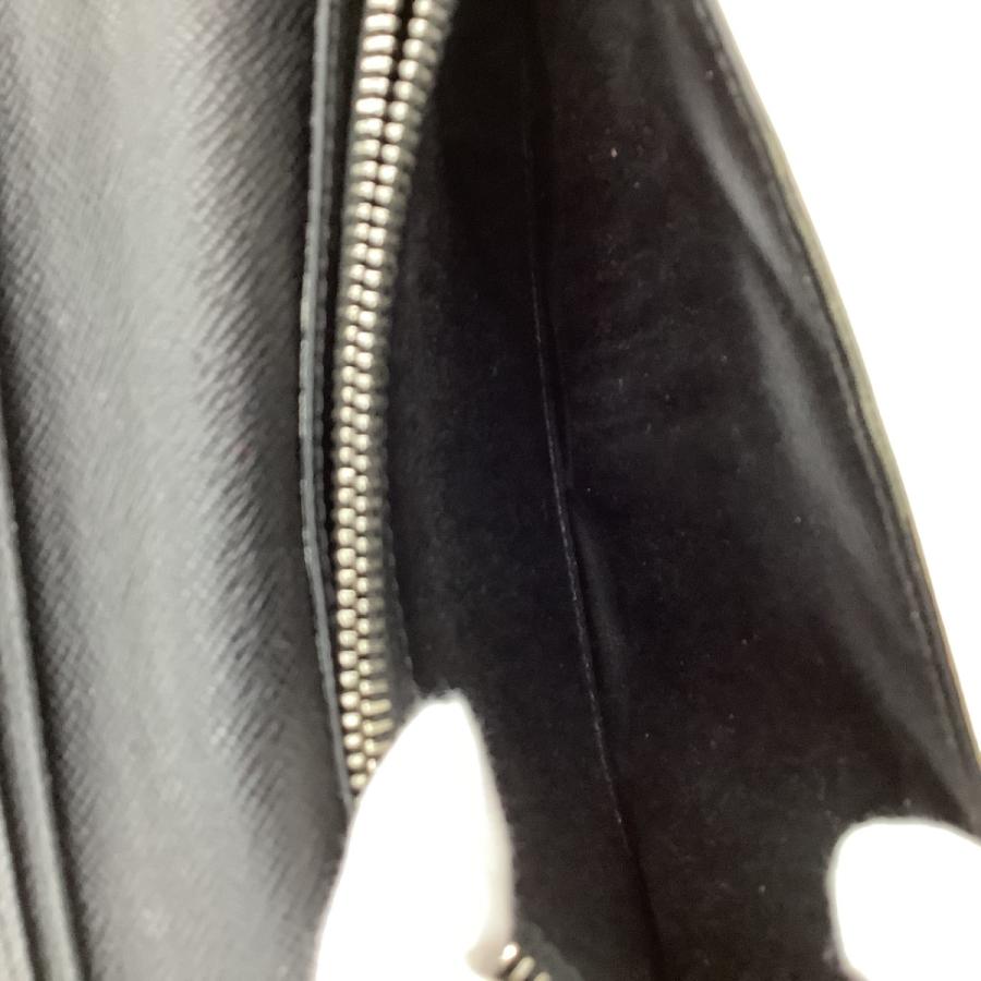 LOUIS VUITTON（ルイ・ヴィトン） 長財布 エピ CA1158 ブラック 傷や