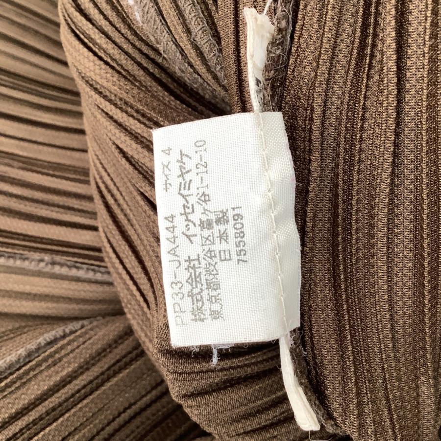ISSEY MIYAKE（イッセイミヤケ） PLEATS PLEASE ロングコート 