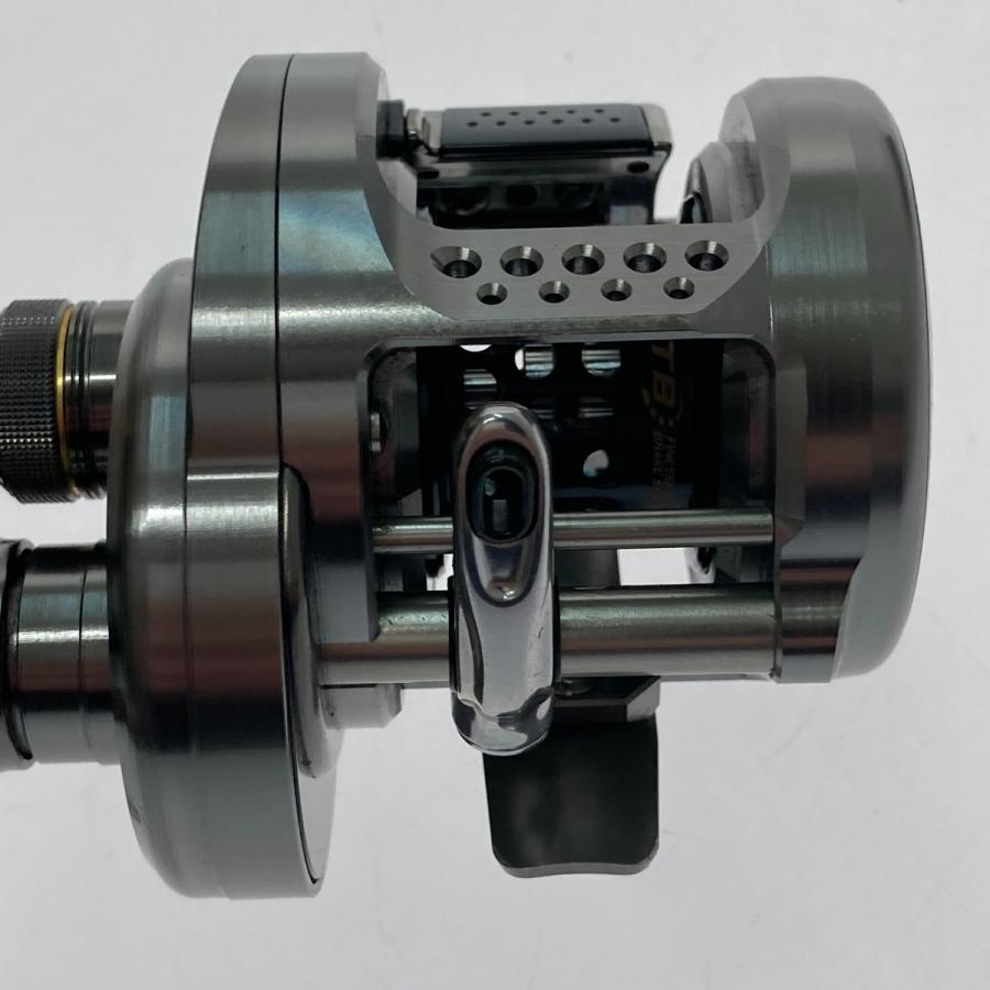 □□ SHIMANO シマノ 17 カルカッタコンクエスト BFS HG 右 03675 やや
