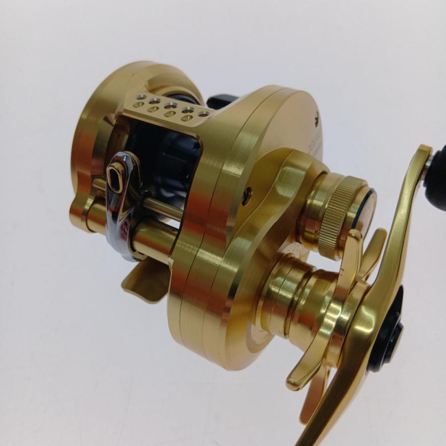 □□ SHIMANO シマノ カルカッタコンクエスト201HG 04239 やや傷や汚れ