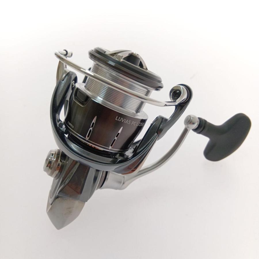 □□ DAIWA ダイワ 24ルビアス PC LT2500-H 00061216 やや傷や汚れあり