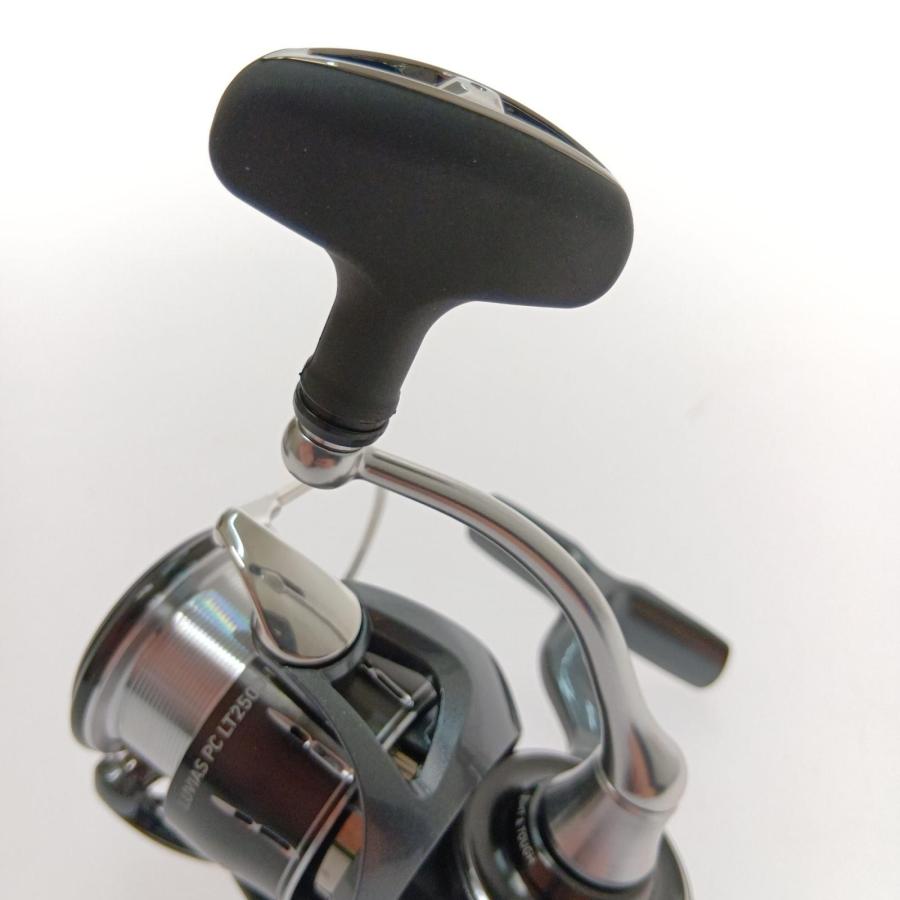 □□ DAIWA ダイワ 24ルビアス PC LT2500-H 00061216 やや傷や汚れあり