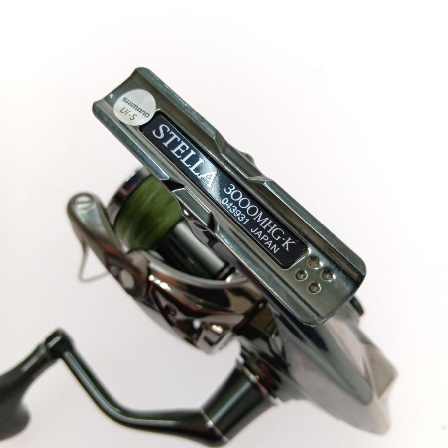 □□ SHIMANO シマノ 22 ステラ 3000MHG 043931 本体のみ やや傷や汚れありの画像