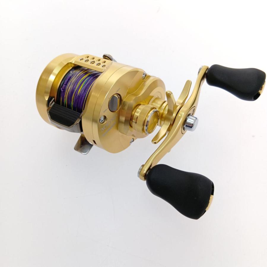 □□ SHIMANO シマノ 23 カルカッタコンクエストMD 300XG 右ハンドル