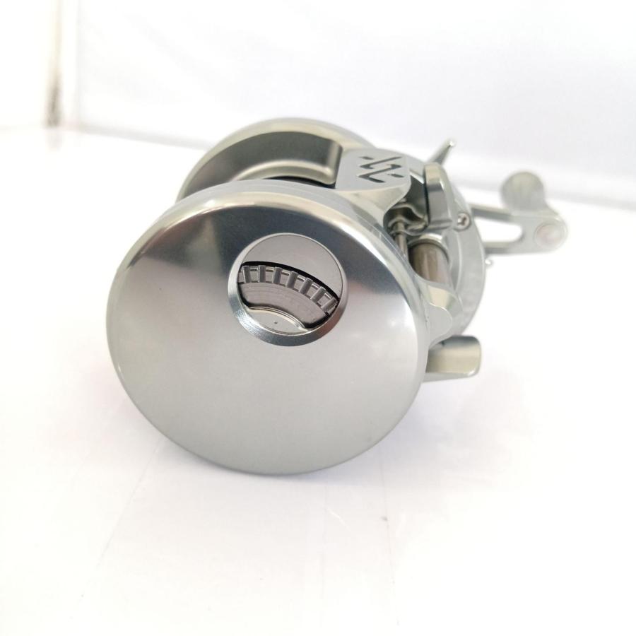 loongze ローンズ ベイトリール エアライトBF B101 AIR HG やや傷や汚れありの画像