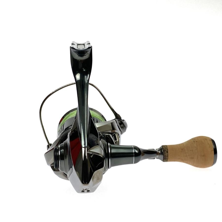 SHIMANO シマノ 22 ステラ 3000MHG 043931 ゴメクサスノブ付 目立った