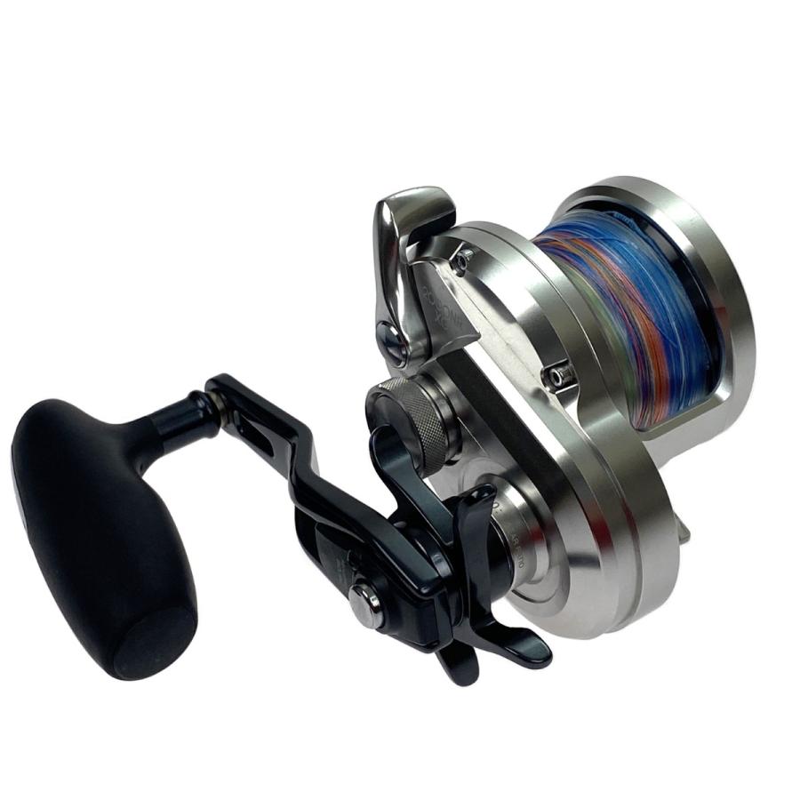 SHIMANO シマノ 21 オシアジガー 2000NR XG 右ハンドル 043801 やや傷