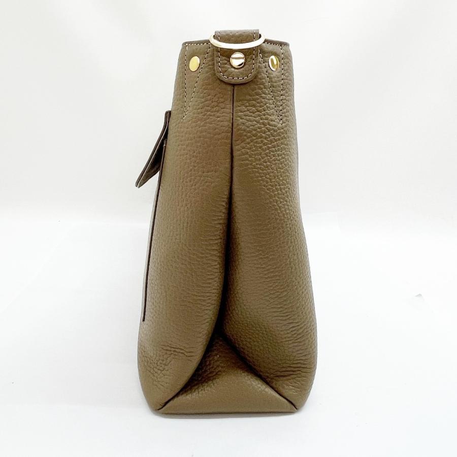 りょう出品になります。ATAO ブラウン レザー ショルダーバッグ りょう様専用出品になります。ATAO ブラウン レザー ショルダーバッグ