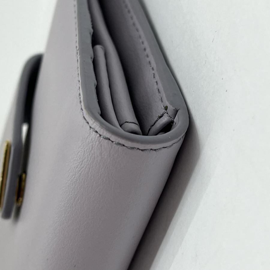 PRADA（プラダ） 2つ折り財布 パープル 少しヨゴレ有 箱付 薄紫 やや傷