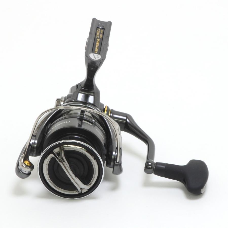 SHIMANO シマノ 24TWIN POWER C3000XG スピニングリール 目立った傷や