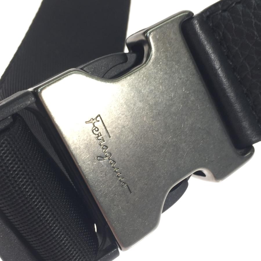 Salvatore Ferragamo サルヴァトーレフェラガモ ウエストバッグ GG
