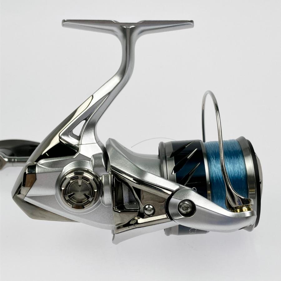 ▽▽ SHIMANO シマノ 16ストラディック C3000HGM 03778 やや傷や汚れ