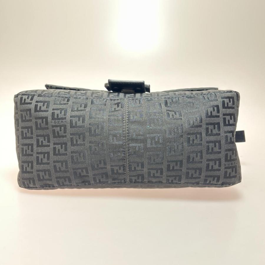 FENDI（フェンディ） ▽▽ マンマバケット ワンショルダーバッグ