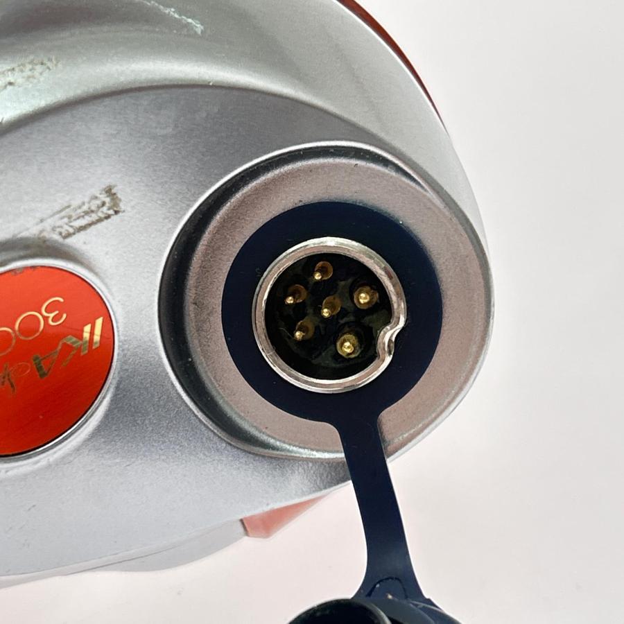 ▼▼ SHIMANO シマノ 電動リール 電動丸イカスペシャル3000 ジャンク品 02092 全体的に状態が悪いの画像