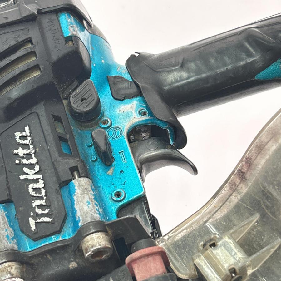 ▽▽ MAKITA マキタ 90mm 高圧エア釘打ち機 本体のみ AR936HM 傷や汚れ