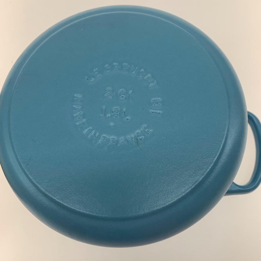 美品LE CREUSET シュガーブルー　ホーロー片手鍋 ○○ LE CREUSET ルクルーゼ シュガーブルー 目立った傷や汚れなし