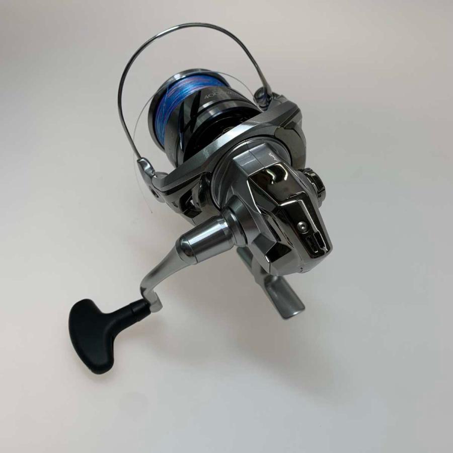 ●● SHIMANO シマノ スピニングリール　23ストラディック 4000XG 045904 目立った傷や汚れなし