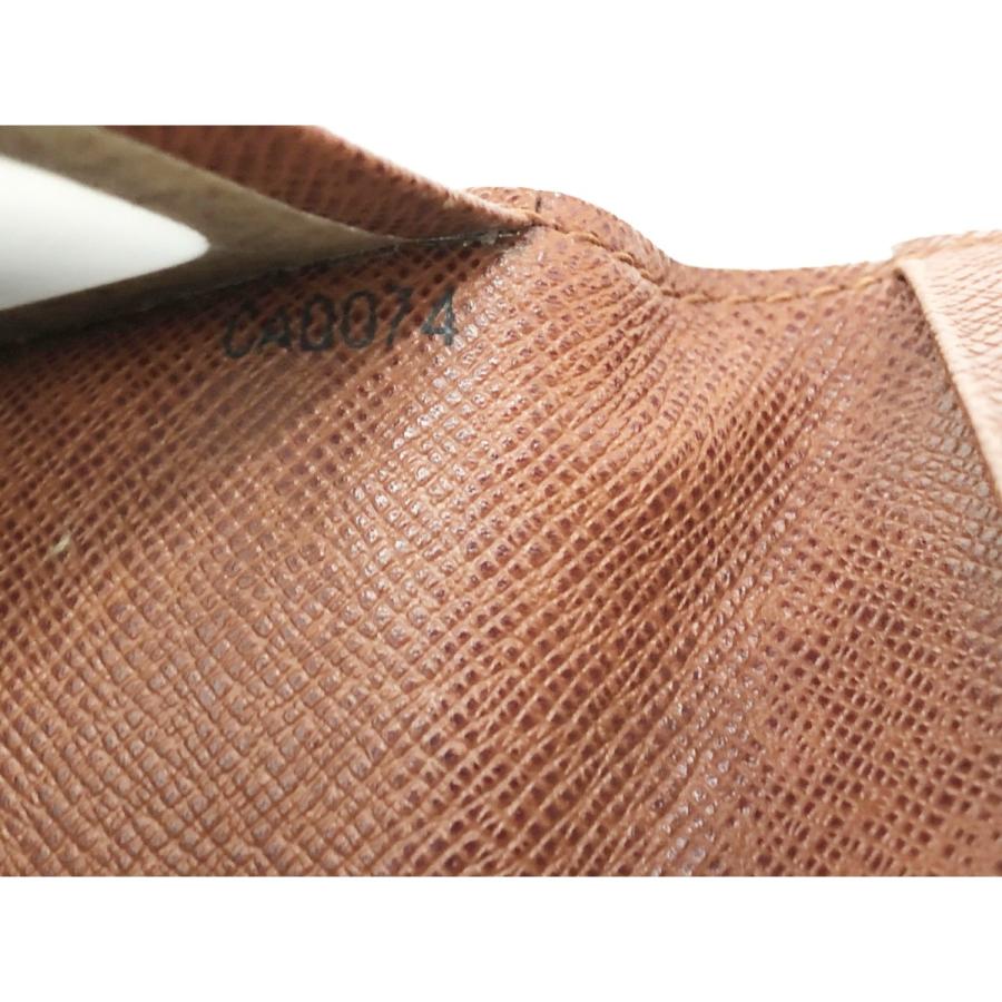 LOUIS VUITTON（ルイ・ヴィトン） 〇〇 モノグラム ポルト2カルト