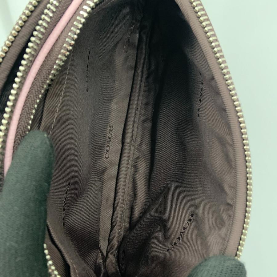 コーチ　ショルダーバッグ　目立った傷はありません。 COACH（コーチ） 〇〇 花柄 ショルダーバッグ ピンク 目立った傷や汚れ