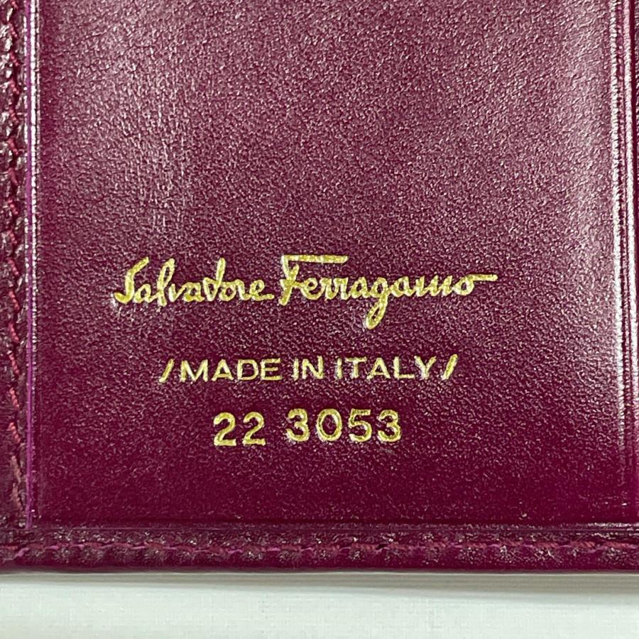 Ferragamo フェラガモ 二つ折り財布 2203053 パープル やや傷や汚れ