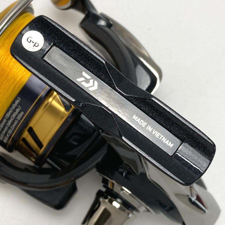 DAIWA ダイワ 18 レガリス LT 5000D-CXH 060020 スピニングリール やや