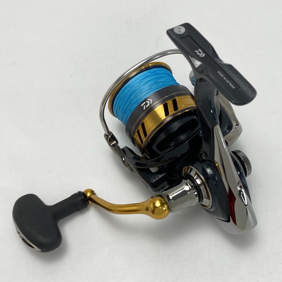 DAIWA ダイワ 18 レガリス LT 4000-CXH 060019 スピニングリール やや 