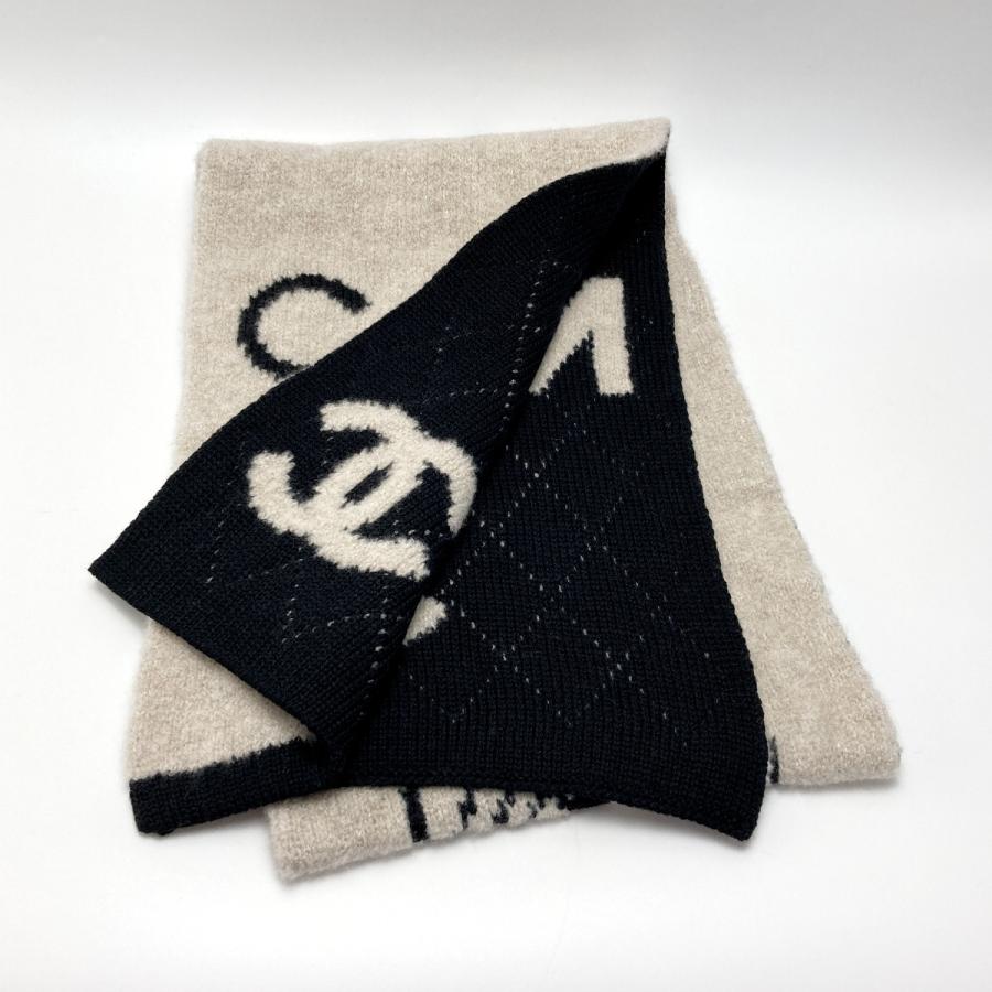 CHANEL シャネル ロゴ カメリア マフラー ベージュ×ブラック CHANEL シャネル ロゴ カメリア マフラー ベージュ×ブラック