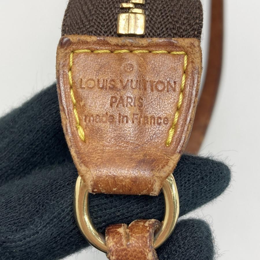 LOUIS VUITTON（ルイ・ヴィトン） モノグラム ポシェット・アクセ