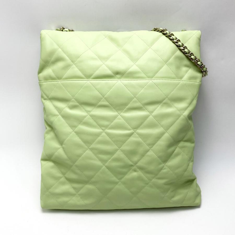 CHANEL シャネル マトラッセ マキシ ホーボーバッグ AS4617 B14999 NS835 ライトグリーン系 ショルダーバッグ やや傷や汚れありの画像