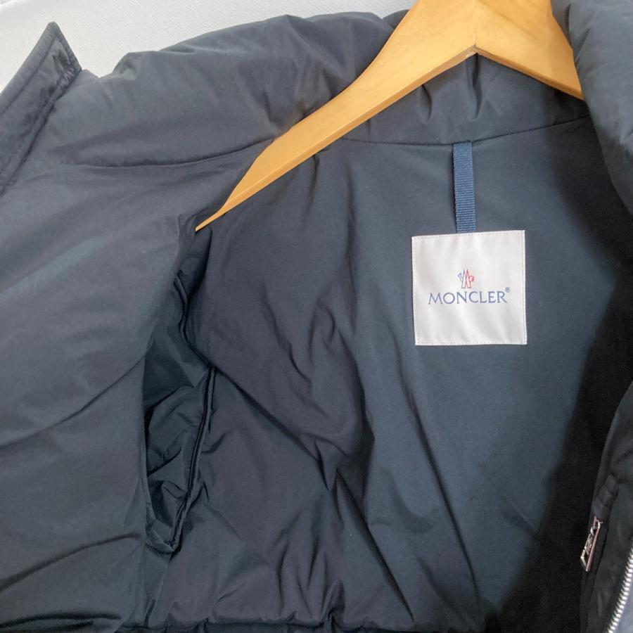 ☆☆ MONCLER モンクレール ダウンジャケット H20911A00220 C0142 ブラック サイズ 1 メンズ やや傷や汚れありの画像