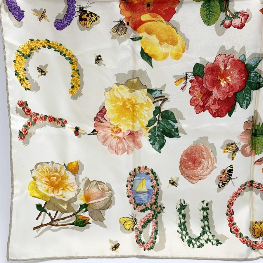 GUCCI（グッチ） フローラル柄 アイボリー シルク スカーフ やや傷や